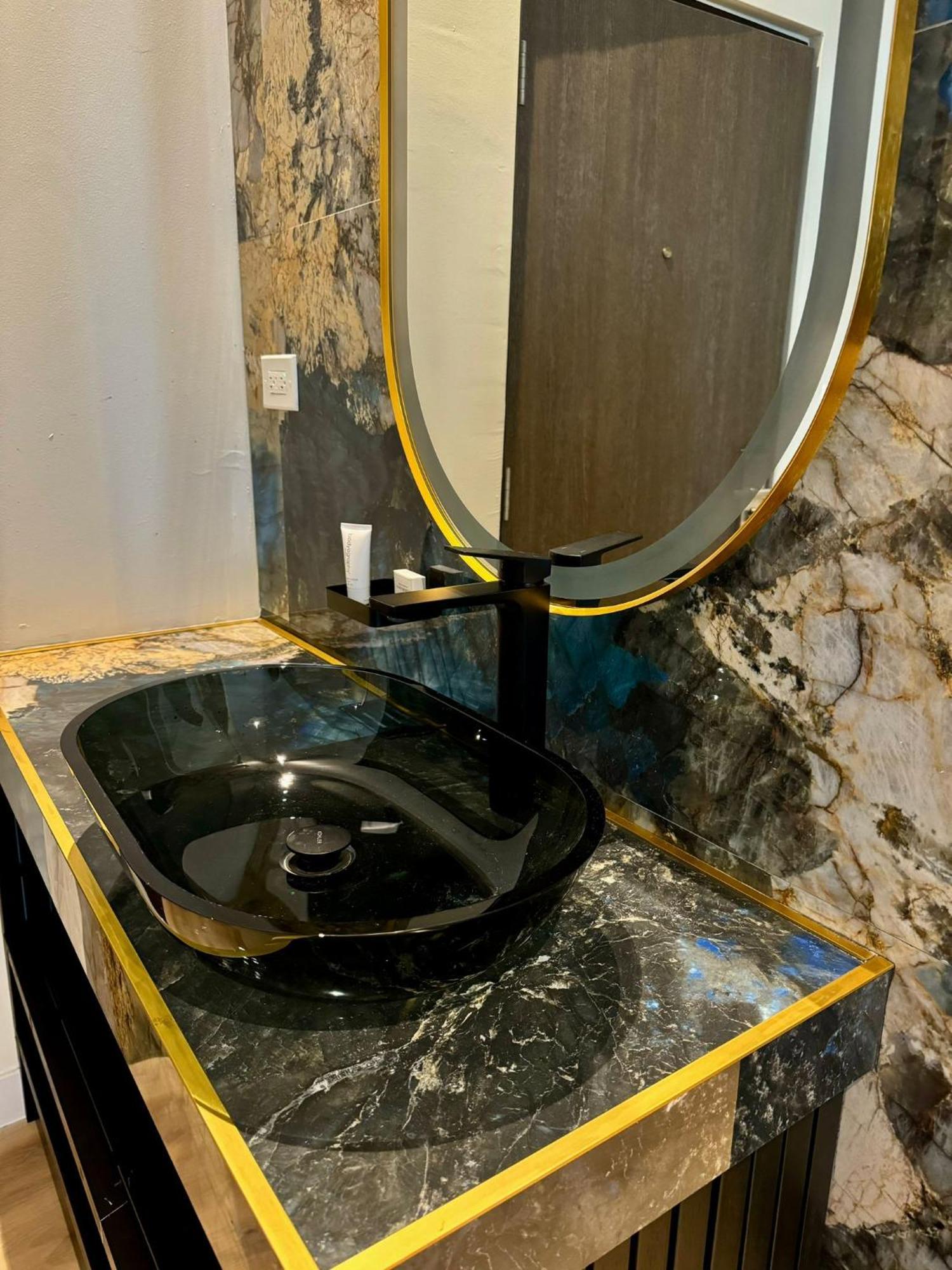 Metro Art Hotel 산후안 외부 사진